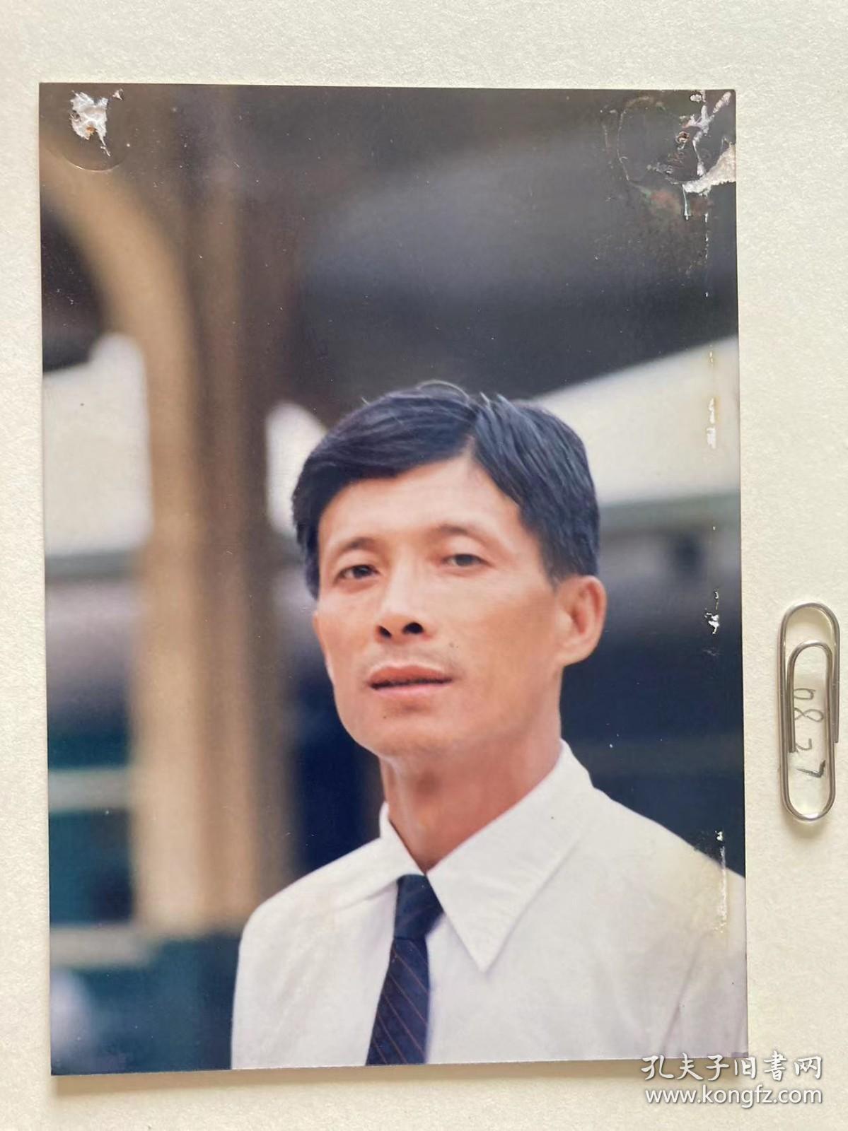 男子 多单合并运费满百包邮只发快递 彩色老照片非黑白老照片 全网同售 不定期下架 加购请及时付款 本店更有70-90年代老年画 欢迎选购 230827PSD