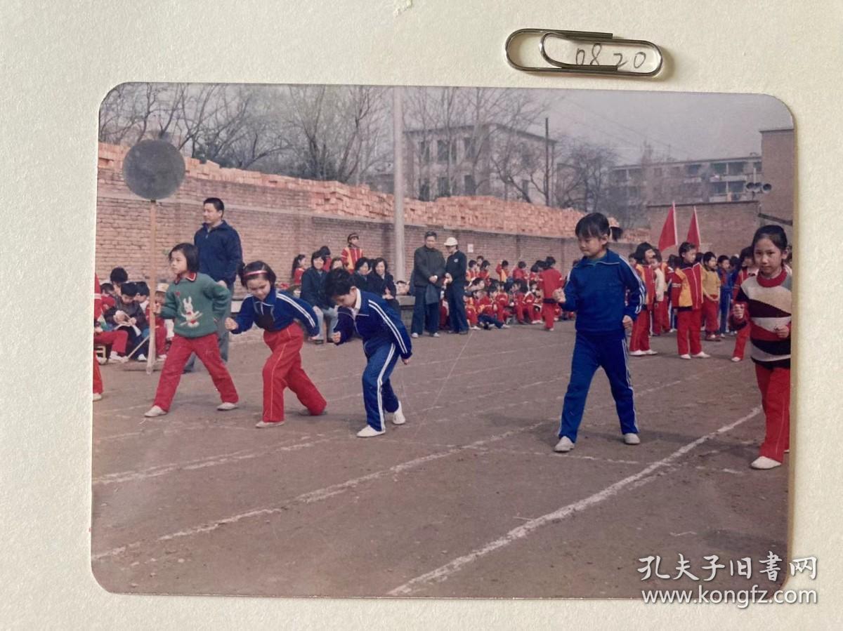 预--备！ 多单合并运费满百包邮只发快递 彩色老照片非黑白老照片 全网同售 不定期下架 加购请及时付款 本店更有70-90年代老年画 欢迎选购 230820PSD