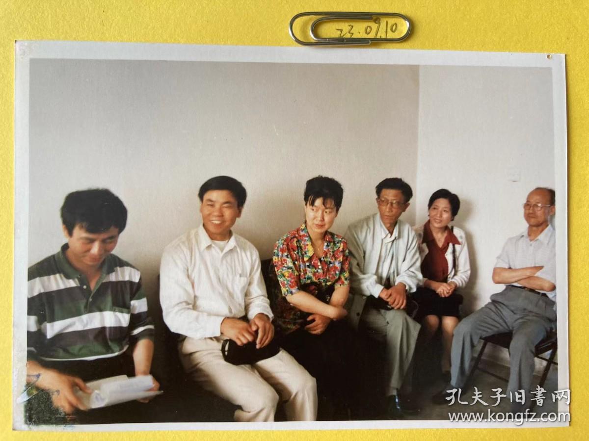 团坐 多单可合并运费满百包邮只发快递 彩色老照片非黑白老照片 全网同售 不定期下架 加购请及时付款 本店更有70-90年代老年画 欢迎选购  230910PSD