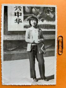 壁画前 多单合并运费满百包邮只发快递 彩色老照片黑白老照片 全网同售 不定期下架 加购请及时付款 欢迎选购 251109PSD