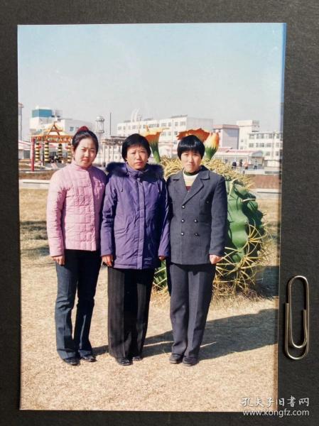 城市新貌 多单合并运费满百包邮只发快递 彩色老照片非黑白老照片 全网同售 不定期下架 加购请及时付款 本店更有70-90年代老年画 欢迎选购 2307023APSD