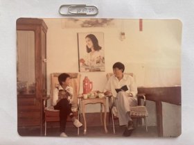 父与子 多单合并运费满百包邮只发快递 彩色老照片非黑白老照片 全网同售 不定期下架 加购请及时付款 欢迎选购 240720PSD