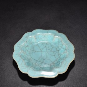 宋汝窑天蓝釉冰裂纹六方洗2.7x19厘米