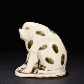 唐邢窑绿彩点斑兔子14x13.5厘米
