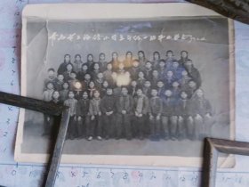 青岛市上海路小学五年级一班毕业师生留念 1973.1.10