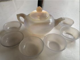 收到精品玛瑙茶具一套