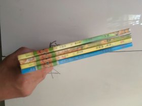 北京记忆·皇城童话《等等，绣球花》；《小仙来敲门》；《猫来了》；《花屋子》