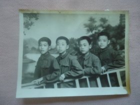 老照片：1970年代的四少年