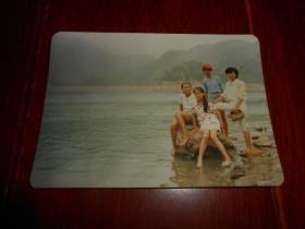 90年代老照片彩色照片原照片生活旅游照片全家福照片1张（自然旧 品相看图自鉴免争议）