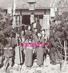 日本酒店的仆人欢迎客人1904年