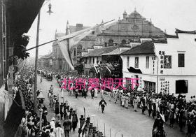 1901年醇亲王载沣访问德国回国途径上海南京路的排场