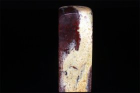 青田    老鼠坪石   印章  尺寸：4.5cm4.5cm11cm  性老稳定产早已绝产   ，纯天然结晶冻石，量少，如此质地的结晶 ， 非常稀少，极为难得，20年前就已经绝产的宝贝！