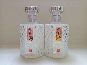 《董酒（6年珍藏）--董香型白酒》酒瓶·空瓶·玻璃瓶·外包装瓶2022年11月10日（贵州董酒股份有限公司出品）一对合售