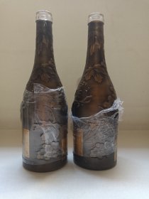 《百龄古堡·凯勒庄园：干红葡萄酒（酒精度15%/750ml）BALLEN COBBLE-LANGUEDOC》法国原瓶进口·酒瓶·空瓶·玻璃瓶·外包装瓶2023年4月10日（格兰保罗深圳国际贸易有限公司经销）一对合售