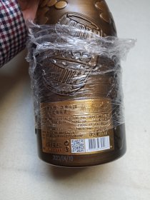 《百龄古堡·凯勒庄园：干红葡萄酒（酒精度15%/750ml）BALLEN COBBLE-LANGUEDOC》法国原瓶进口·酒瓶·空瓶·玻璃瓶·外包装瓶2023年4月10日（格兰保罗深圳国际贸易有限公司经销）一对合售