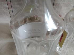 《五粮液酒--浓香型白酒》空酒瓶·空瓶·玻璃瓶·外包装瓶2023年2月23日（宜宾五粮液股份有限公司出品）三支合售