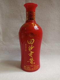 《回沙老酱酒（V6）--酱香型白酒》空酒瓶·空瓶·玻璃瓶·外包装瓶2010-2020年代（贵州省金沙县贵奇酒厂出品）