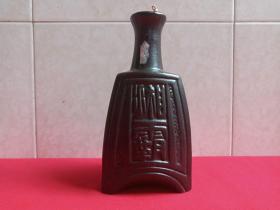 《湘霸酒--浓香型白酒》酒瓶·空瓶·瓷瓶·外包装瓶1990年代（湖南吉首湘霸酒厂出品）