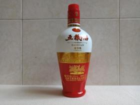 《五粮PTVIP（豪华级）--浓香型白酒》酒瓶·空瓶·玻璃瓶·外包装瓶2018年12月7日（宜宾五粮液股份有限公司出品，原零售价228元/瓶）