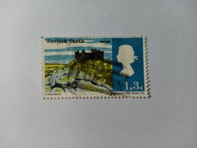 英国邮票 1´3Sh´P 1s3d 1966年风景 威尔士哈力克城堡 L. Rosoman绘画 L. Rosoman英国著名画家，以其独特的绘画风格和对光线的运用而闻名。他的作品通常以油画为主，描绘了英国的风景和人物。