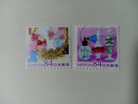 日本邮票 84円 2020年问候祝福一套二枚全 镜子 梳妆台、香水 金属箔工艺 闪亮，极其漂亮