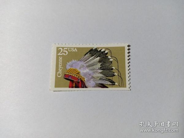 美国邮票 25c 印第安头饰 夏延人帽子 新票未使用 1990年发行 夏延人 Cheyenne 北美大平原印第安人，为阿尔冈昆人(Algonkin)的一支，19世纪时，居住在普拉特(Platte)河及阿肯色河附近地区。