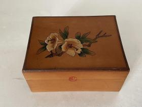 70年代宝庆竹刻花卉图案长方形竹簧首饰盒