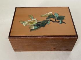 80年代宝庆竹刻花卉图案长方形竹簧首饰盒