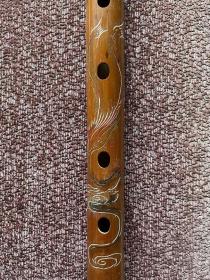 80年代F调凤凰图案玉屏洞箫一根。