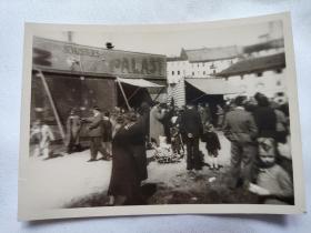 二战时期欧洲市场照片 二战老照片 欧洲老照片 照片长9.5厘米，宽6.5厘米