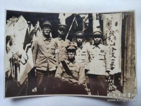合影 日本老照片 民国时期老照片 照片长11.5厘米，宽8厘米 编号5