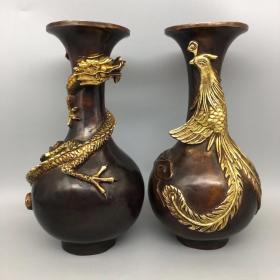 古玩铜器收藏，龙凤花瓶一对，工艺精湛 ，包浆醇厚，型态完整