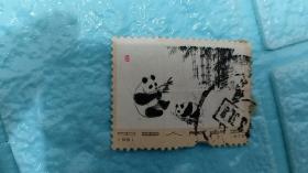 信销票：1973年熊猫邮票，4.1*3cm，8品【轻微折痕，边沿少一块背面粘贴信封纸屑等，详看图片】