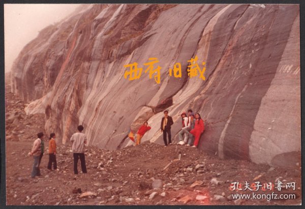八十年代，四川甘孜州泸定县磨西镇贡嘎山海螺沟冰川老照片