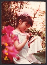 八十年代，联系绣花的小姑娘