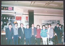 1991年，四川成都特色小吃龙抄手店内场景老照片