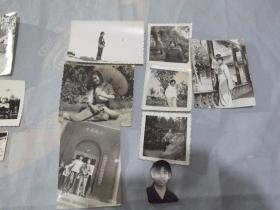 上海美女老照片：8张合售，单人照与合影。。（卫99）