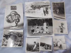 上海美女老照片：8张合售，单人照与合影。尺寸2-10寸之间。有1张背面有标识，85.11.。（卫80）