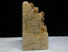 珍品艾叶黄绿寿山石印章 高浮雕松下老人印章摆件 重量873g