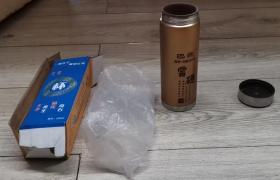 一杯在手  
    健康长寿
巴马  巴马   巴玛 巴玛
       杯  杯盏 杯器  杯具  器皿  
-
巴马
  富硒＋抗菌双功效
富硒
环境污染莫担心
补硒增强免疫力
此杯富硒又抗菌
保君健康更长寿
--
盒子：长19.5厘米、宽6.7厘米    大约尺寸
印有“茶之道 清肝明目 调理肠胃 改善睡眠 养颜排毒 陶冶情操 净化水质”

实物拍摄
现货
价格：40元