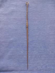 清代手工錾刻锤揲钣金螺旋纹工艺 清理大烟枪的细长铜锥子