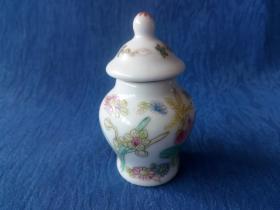 建国后创汇期回流精品景德镇粉彩手绘花鸟动物微型将军罐文房摆件 小品大样