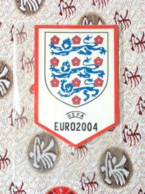《当代体育》2004年欧洲杯特刊
《烽火伊比利亚》赠送：16强队旗 大型主题球星卡
（现存15面 原16面 缺少西班牙队）
希腊 葡萄牙 法国 捷克 荷兰 意大利 英格兰 保加利亚 德国 瑞典 瑞士 丹麦 克罗地亚 俄罗斯 拉脱维亚