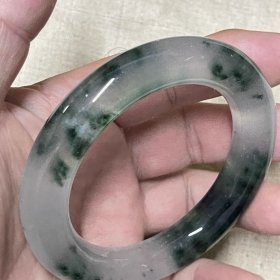 纯天然翡翠手镯
