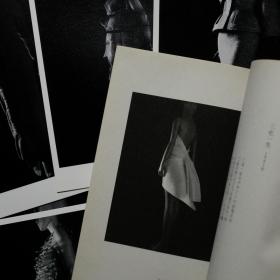 「現貨」洒落本 秘すれば花 ハダカから被服へ From naked to clothed by 杉本博司 Hiroshi Sugimoto╱良好品 Very Good 初版 First Edition