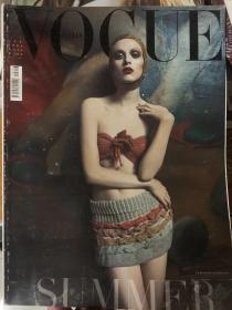 VOGUE ITALIA 意大利版 2004年6月 Karen Elson 时尚杂志状况如图