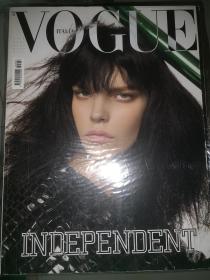 VOGUE ITALIA 意大利版 2007年10月 Meghan Collison 厚本