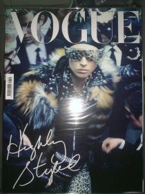 VOGUE ITALIA 意大利版 2011年11月 Raquel Zimmermann