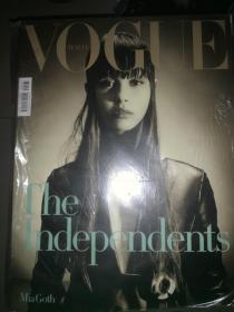 VOGUE ITALIA 意大利版 2015年3月 Mia Goth 厚本