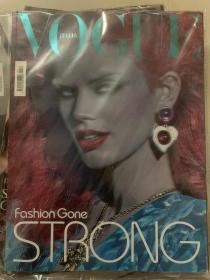 VOGUE ITALIA 意大利版 2010年11月  以图为准